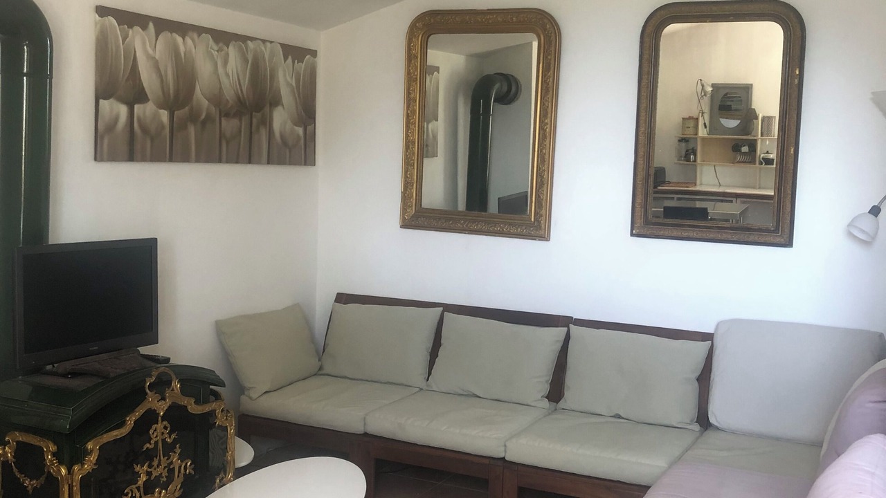 Photo of Livingroom in Saint-Ferreol-Trente-Pas
