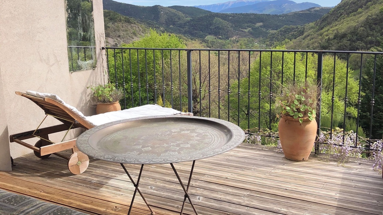 Photo of Patio Balcony in Saint-Ferreol-Trente-Pas