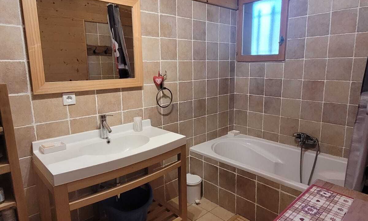 Photo of Bathroom in Allos