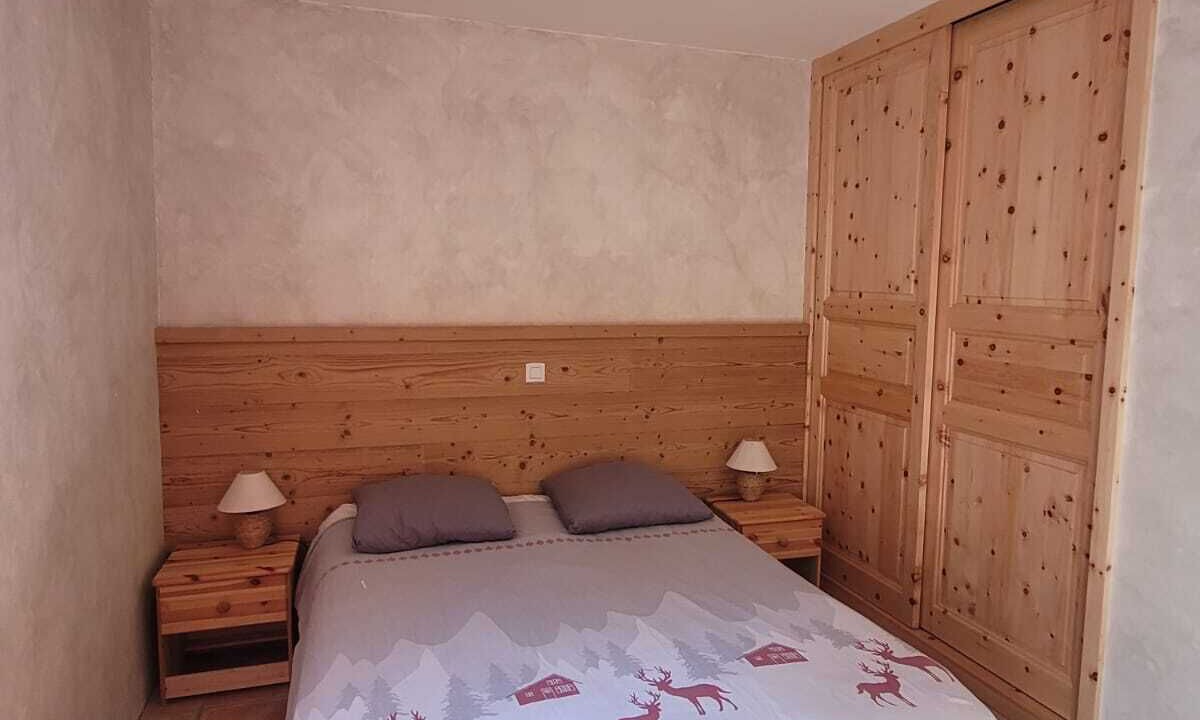 Photo of Bedroom in Allos