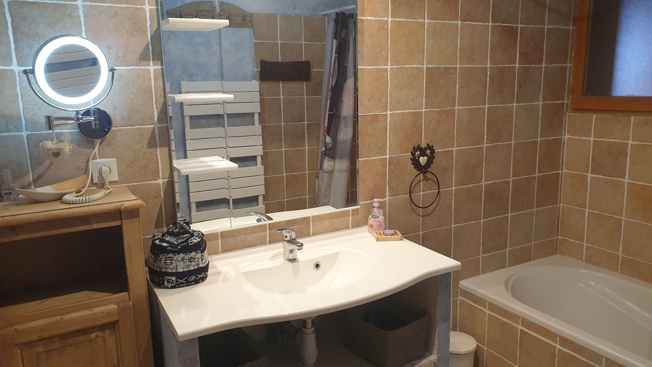 Photo of Bathroom in Allos