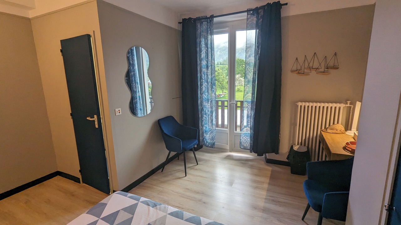 Photo of Bedroom in Lully