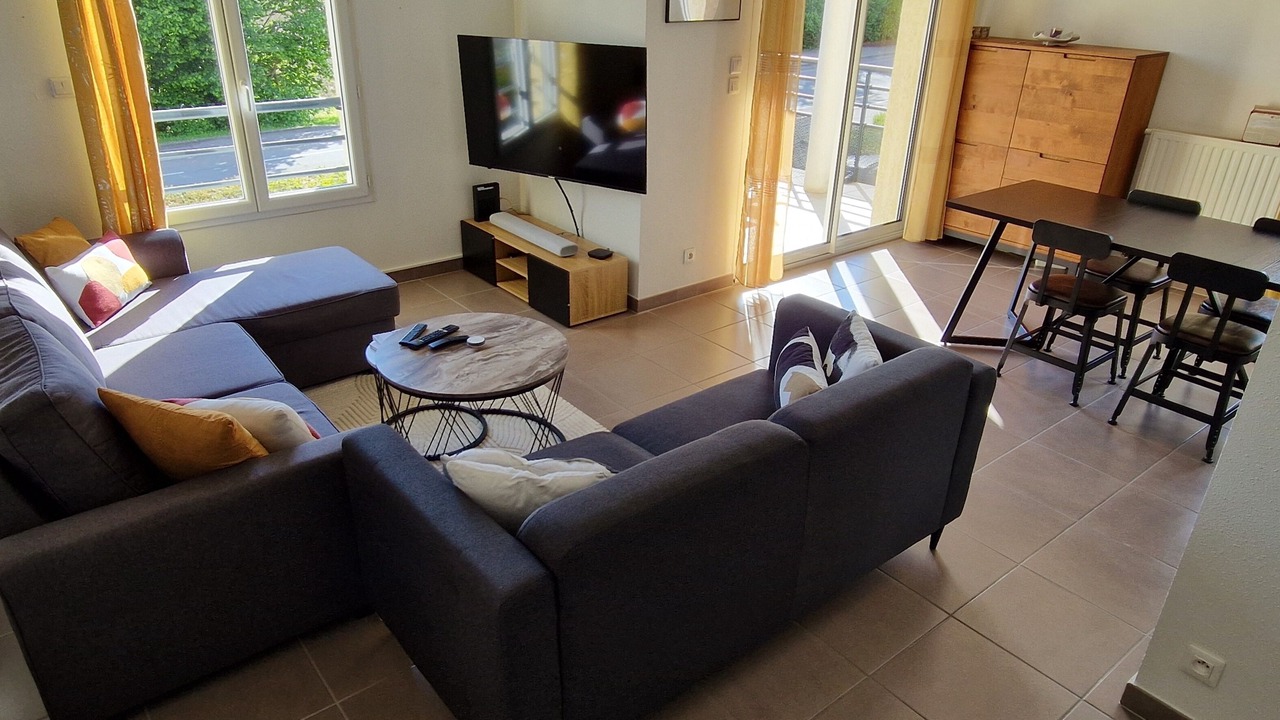 Photo of Livingroom in Prevessin-Moens