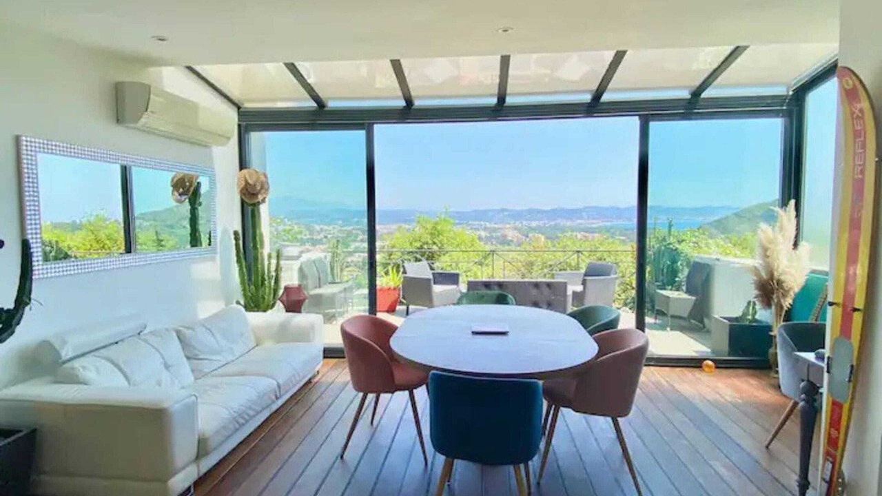 Photo of Livingroom in Mandelieu-La-Napoule