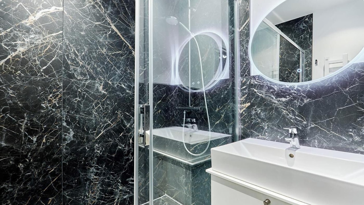 Photo of Bathroom in 2nd Arrondissement