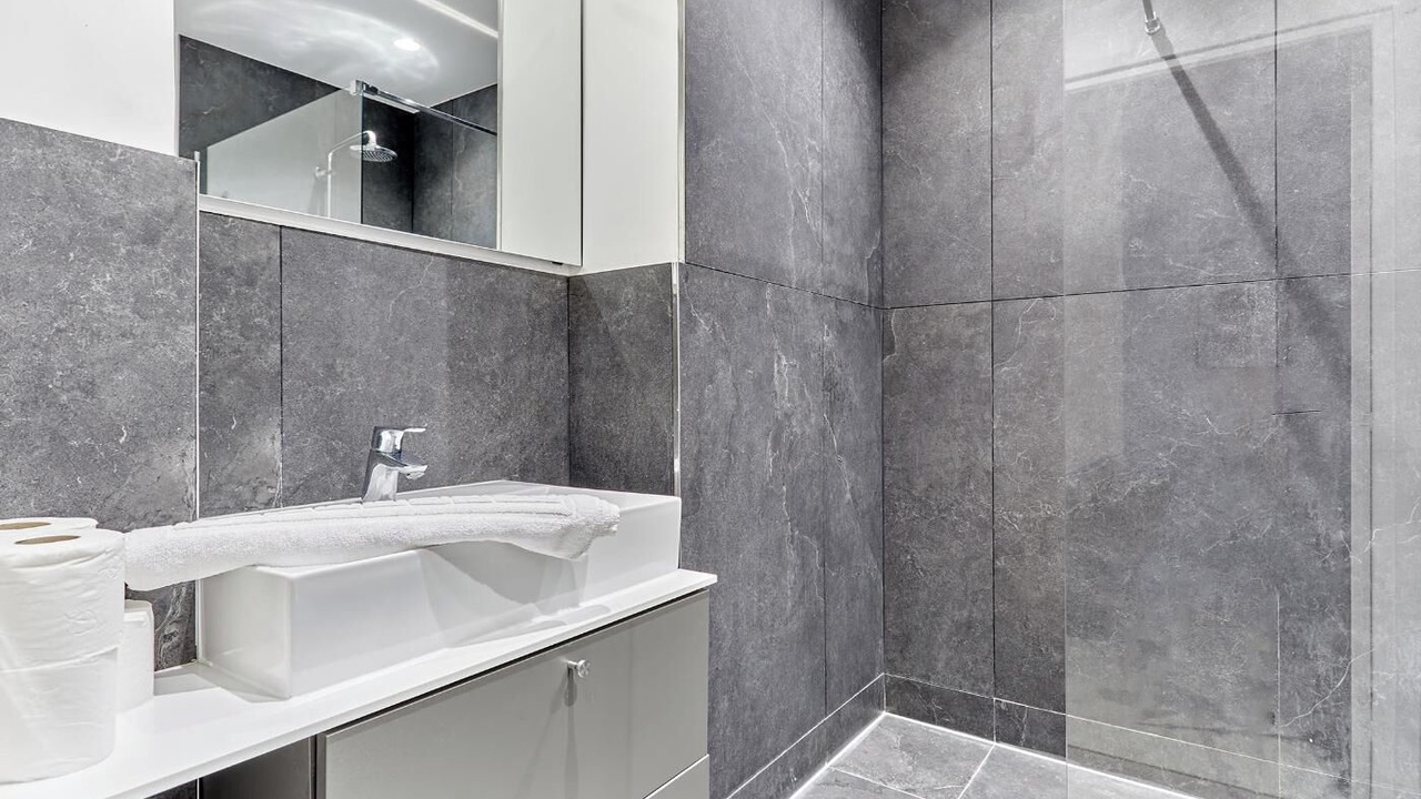 Photo of Bathroom in 2nd Arrondissement