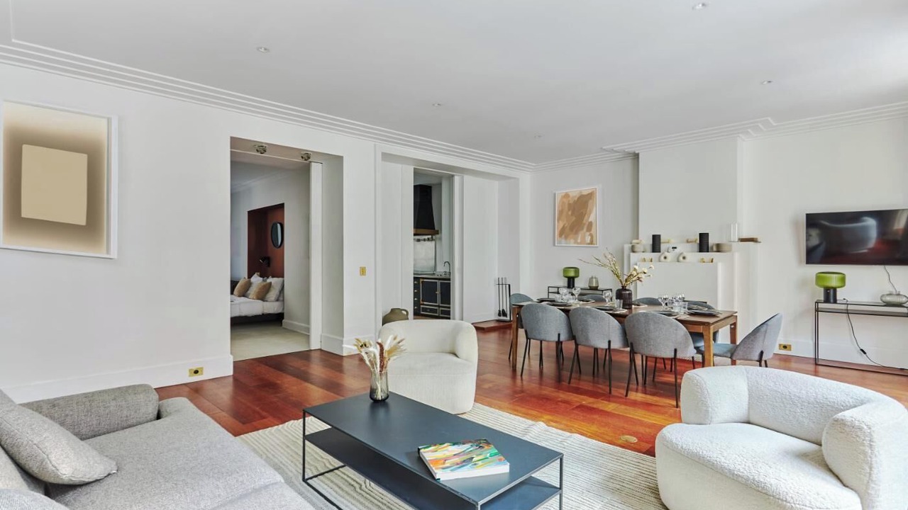 Photo of Livingroom in 2nd Arrondissement