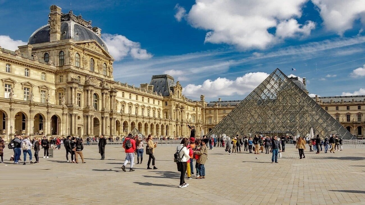 Photo of Others in 2nd Arrondissement