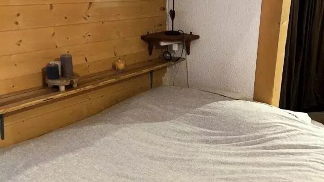 Photo of Bedroom in Eclose-Est