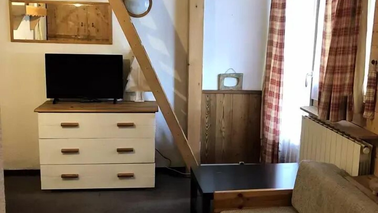 Photo of Livingroom in Eclose-Est