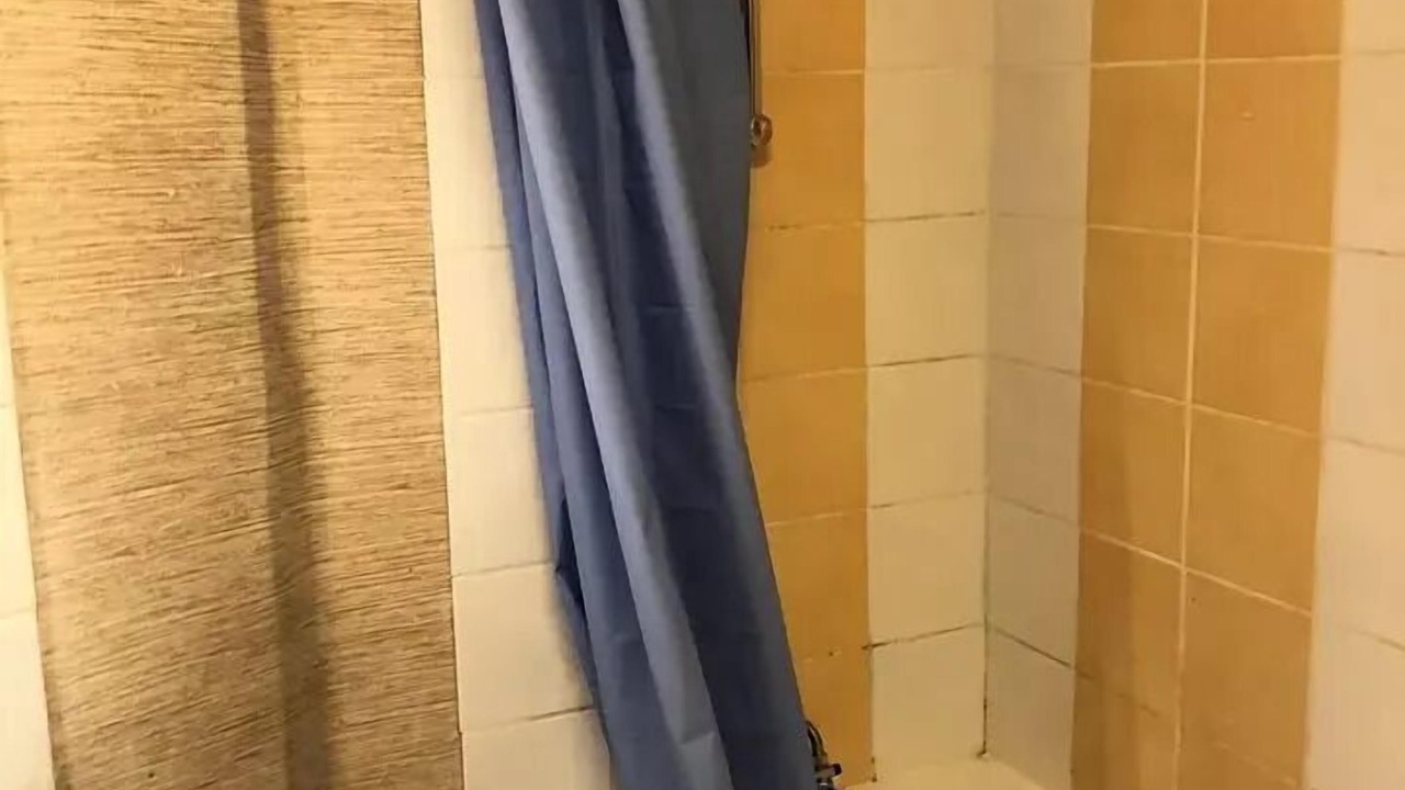 Photo of Bathroom in Eclose-Est