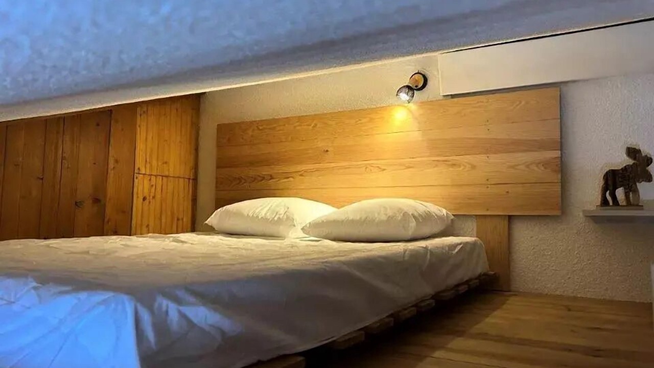 Photo of Bedroom in Eclose-Est