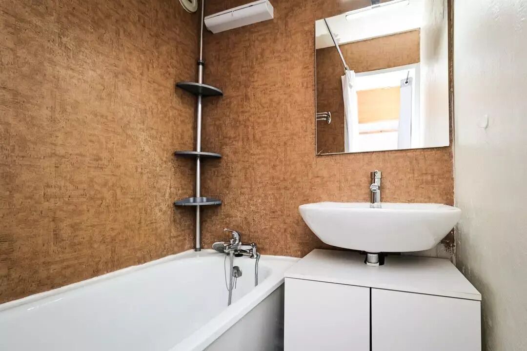 Photo of Bathroom in Eclose-Est