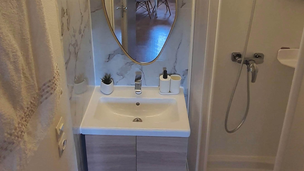 Photo of Bathroom in Eyguieres