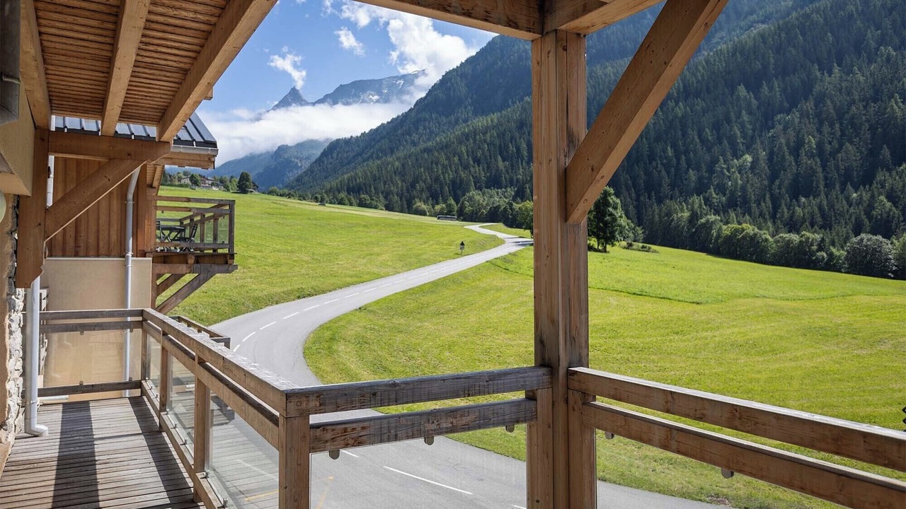 Photo of Outdoor in Nancroit