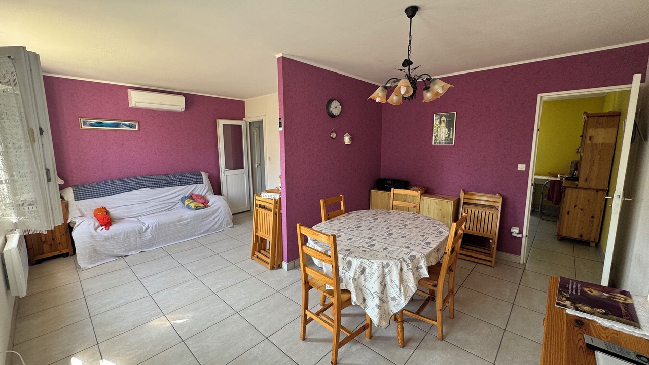 Photo of Bedroom in Saint-Nazaire