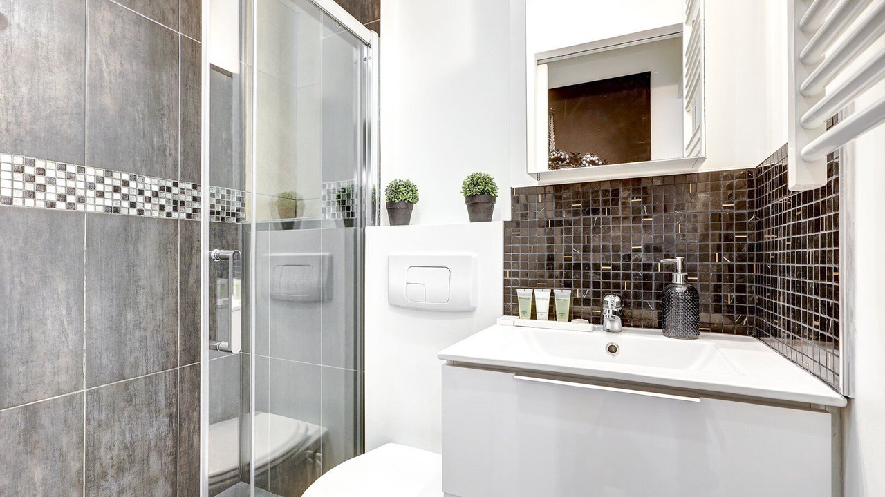 Photo of Bathroom in Quartier de la Maison-Blanche