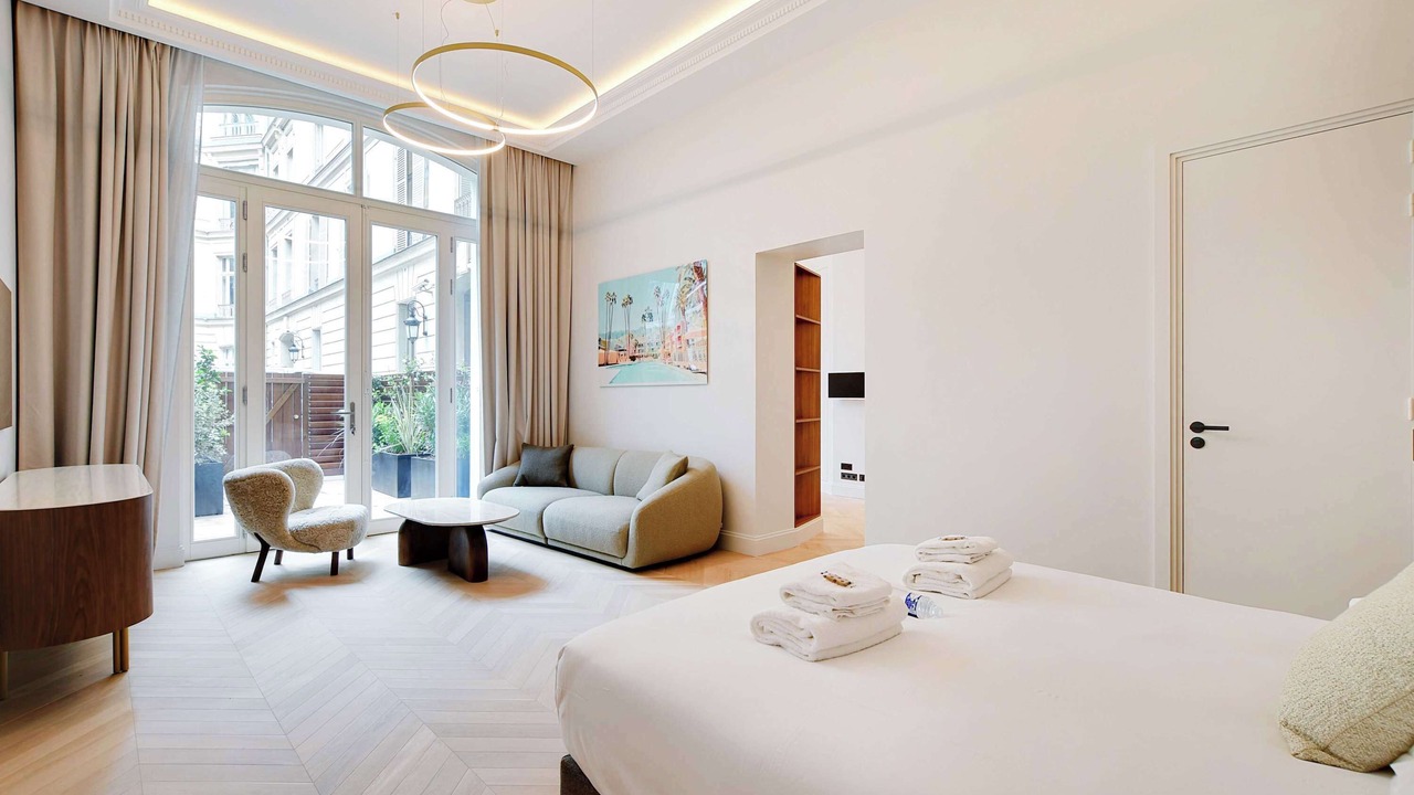 Photo of Bedroom in Champs-Elysees