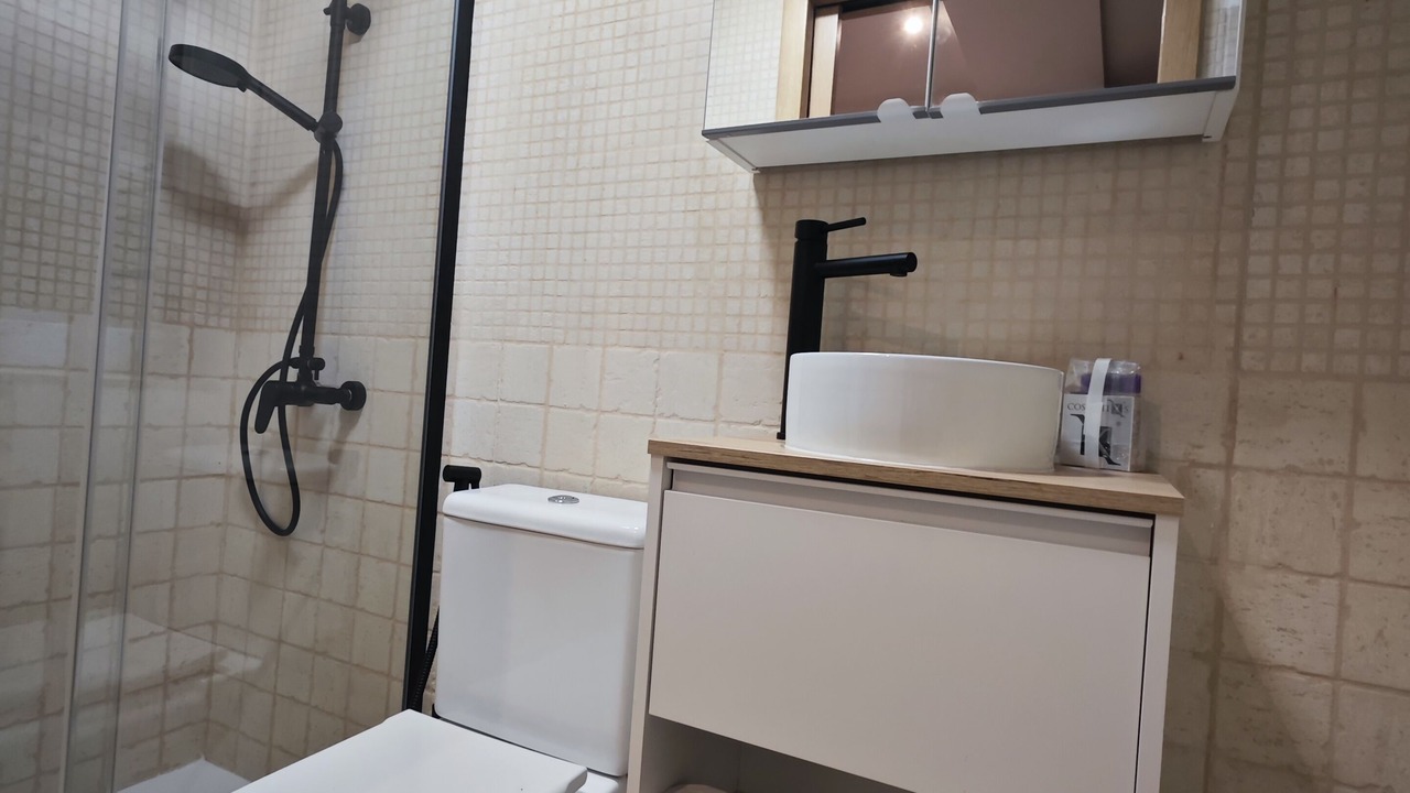 Photo of Bathroom in Escarrilla
