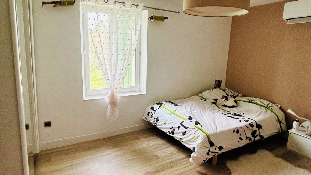 Photo of Bedroom in Celas