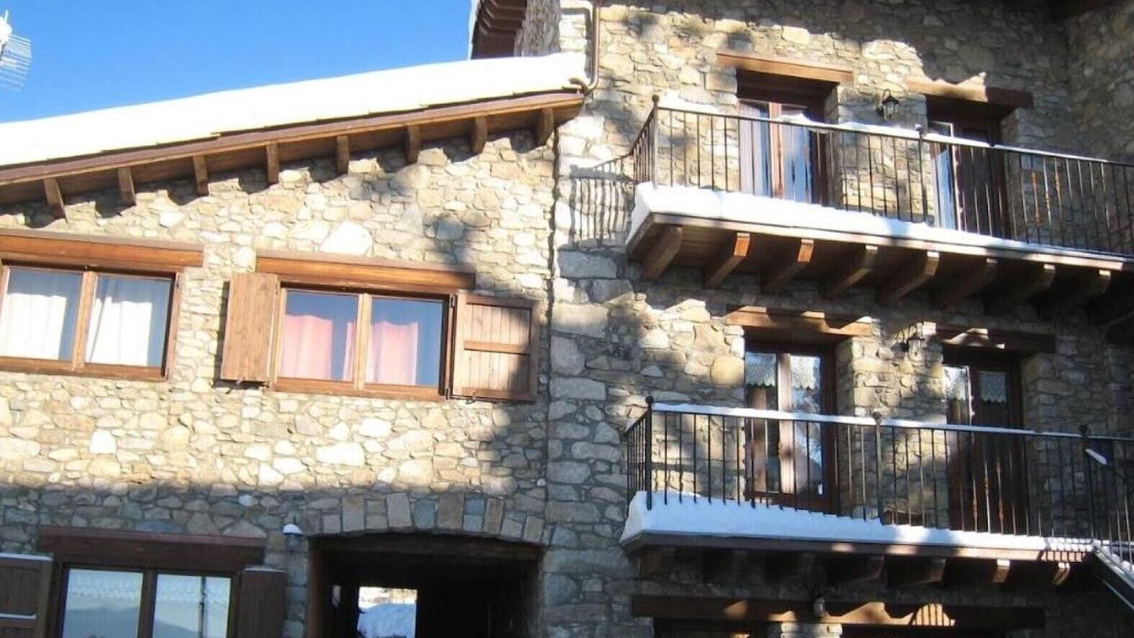 Photo of Outdoor in Aranser