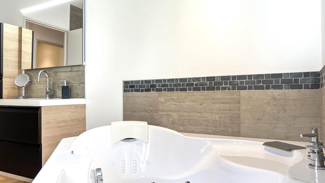 Photo of Bathroom in Velzic