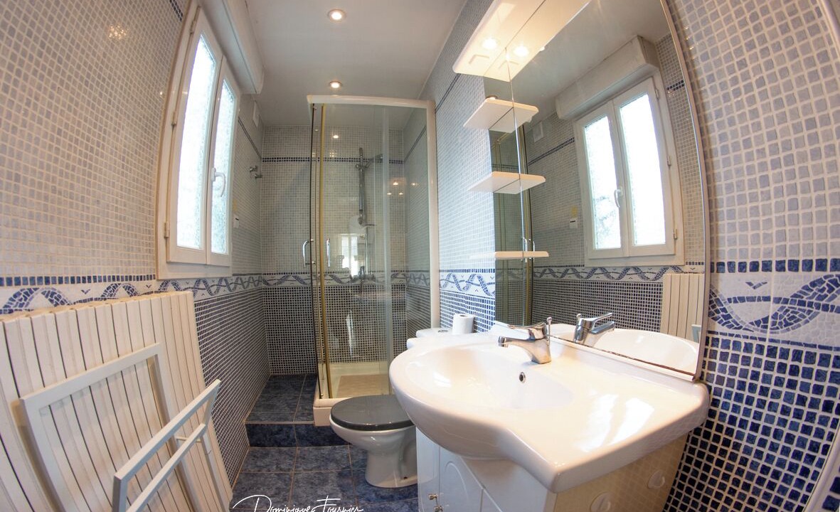 Photo of Bathroom in Bagneres-de-Luchon