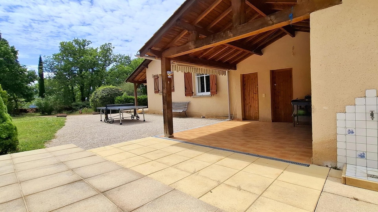 Photo of Patio Balcony in Corn