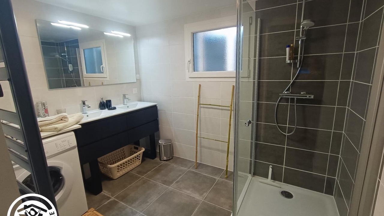 Photo of Bathroom in Issendolus