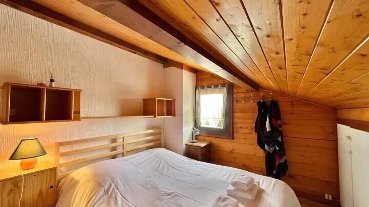 Photo of Bedroom in Pyrenees 2000
