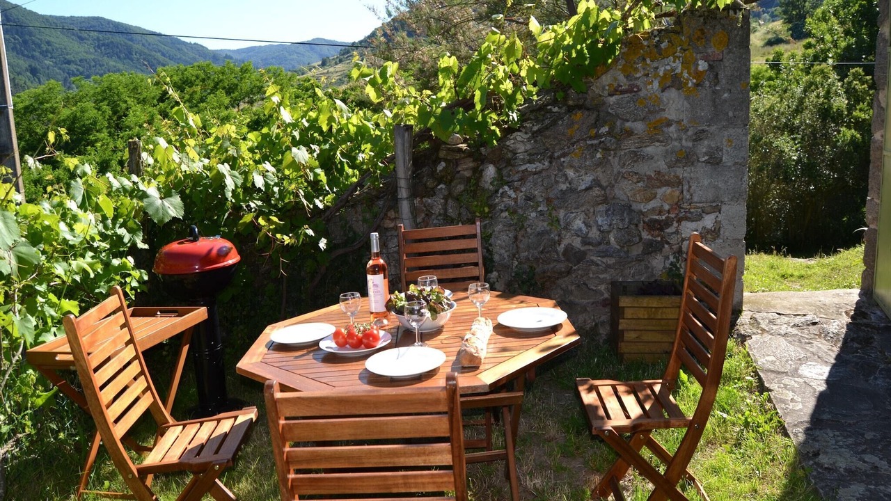Photo of Patio Balcony in Villeneuve-dʼAllier