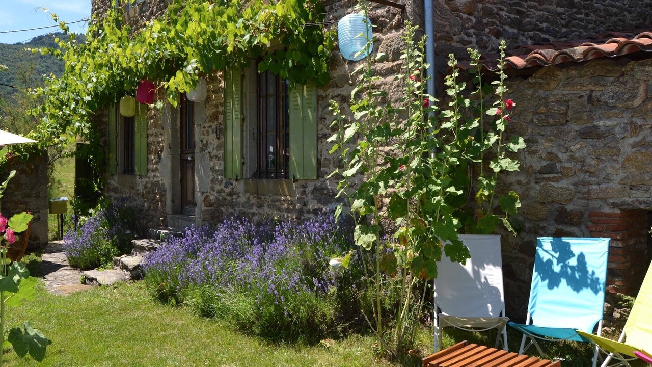 Photo of Outdoor in Villeneuve-dʼAllier