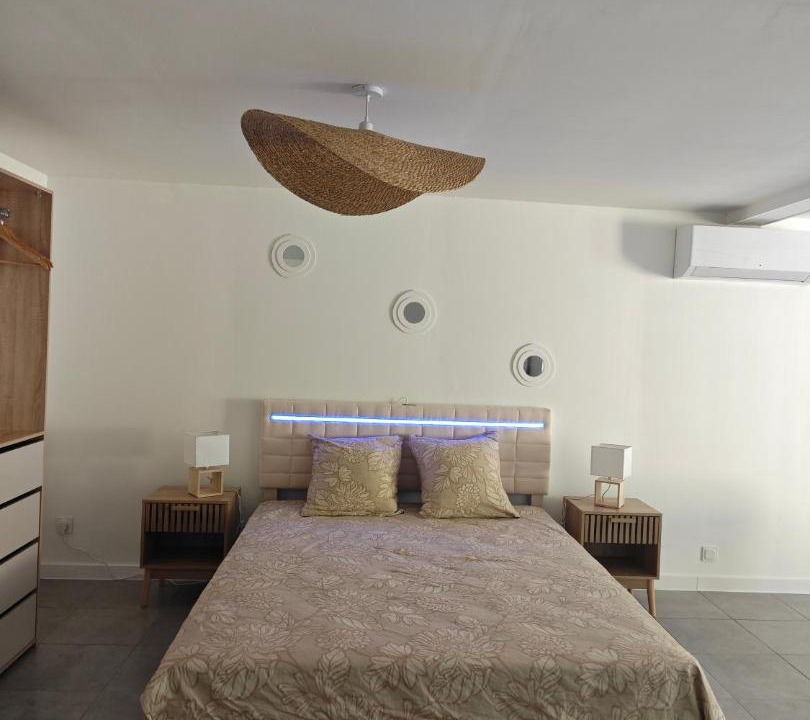 Photo of Bedroom in Saint-Laurent-d'Aigouze