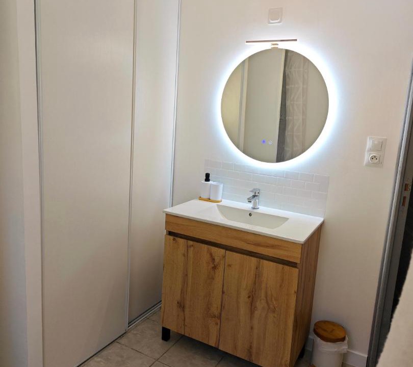 Photo of Bathroom in Saint-Laurent-d'Aigouze