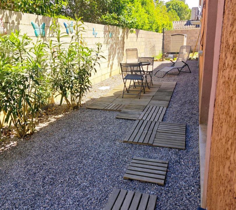 Photo of Patio Balcony in Saint-Laurent-d'Aigouze