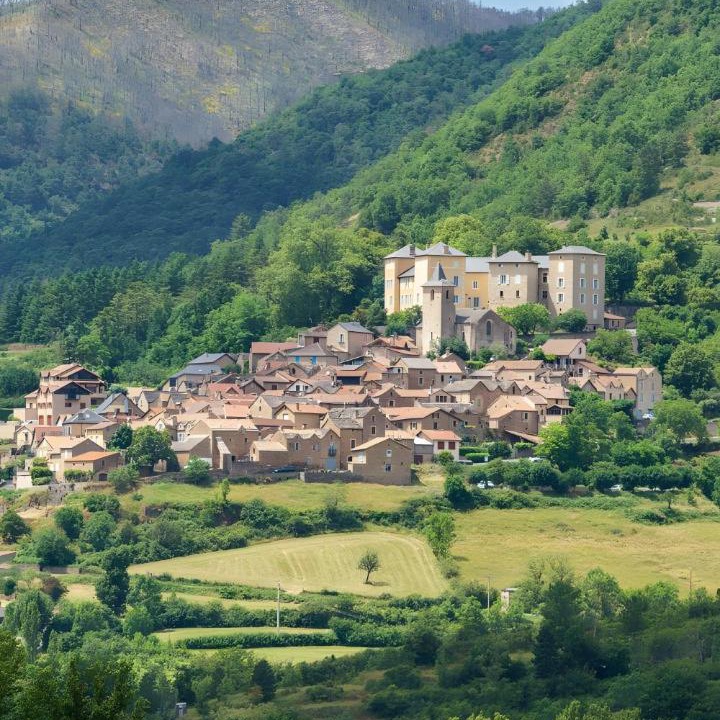 Photo of Others in Mostuejouls