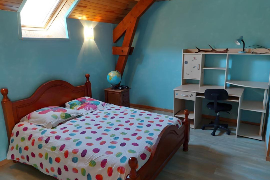 Photo of Bedroom in Campan