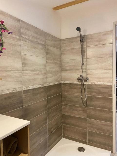 Photo of Bathroom in Saint-Julien-en-Saint-Alban