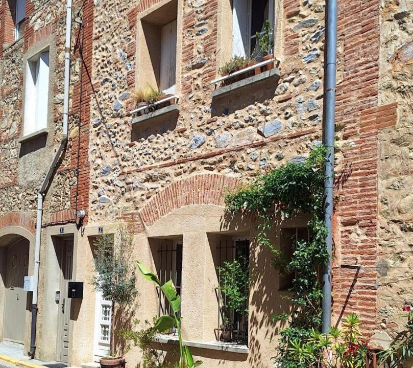 Photo of Buildings in Saleilles