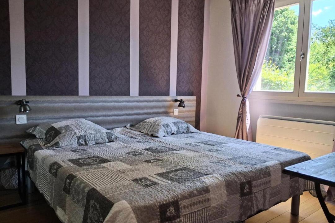 Photo of Bedroom in Aix-les-Bains
