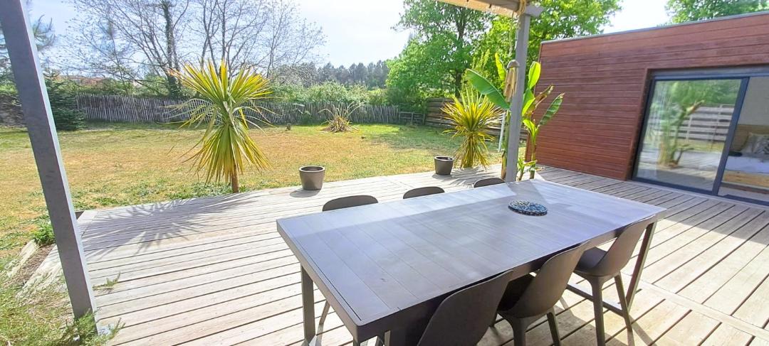 Photo of Patio Balcony in Salles