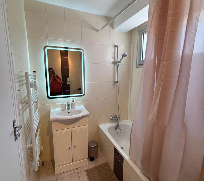Photo of Bathroom in Secteur 4