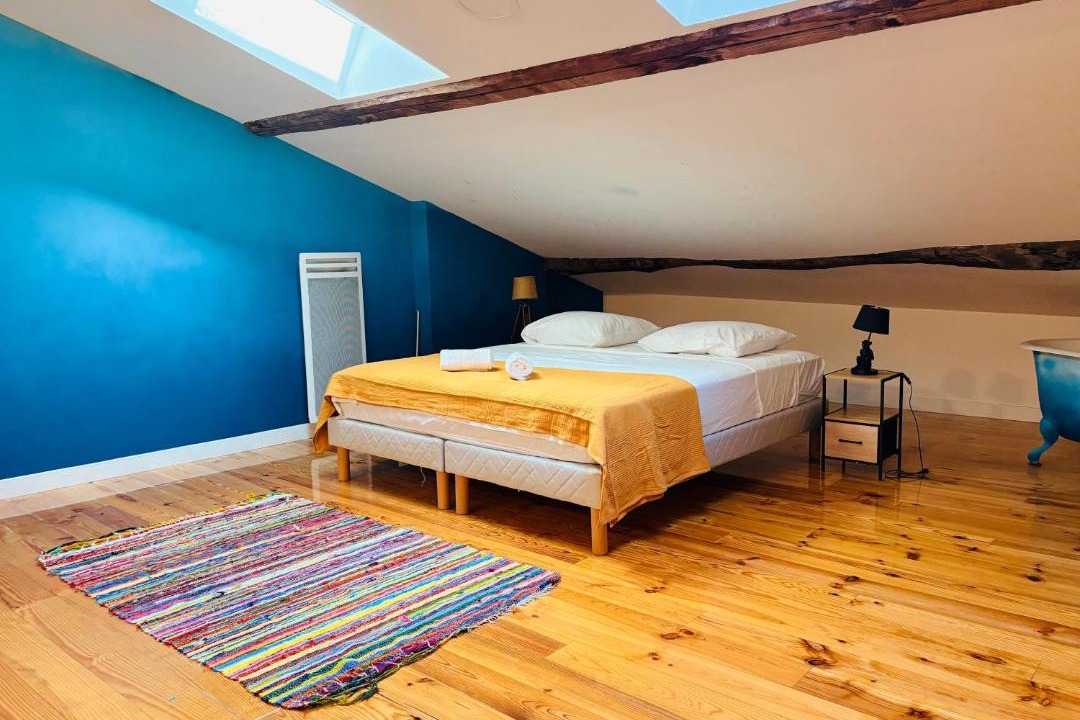 Photo of Bedroom in Crest