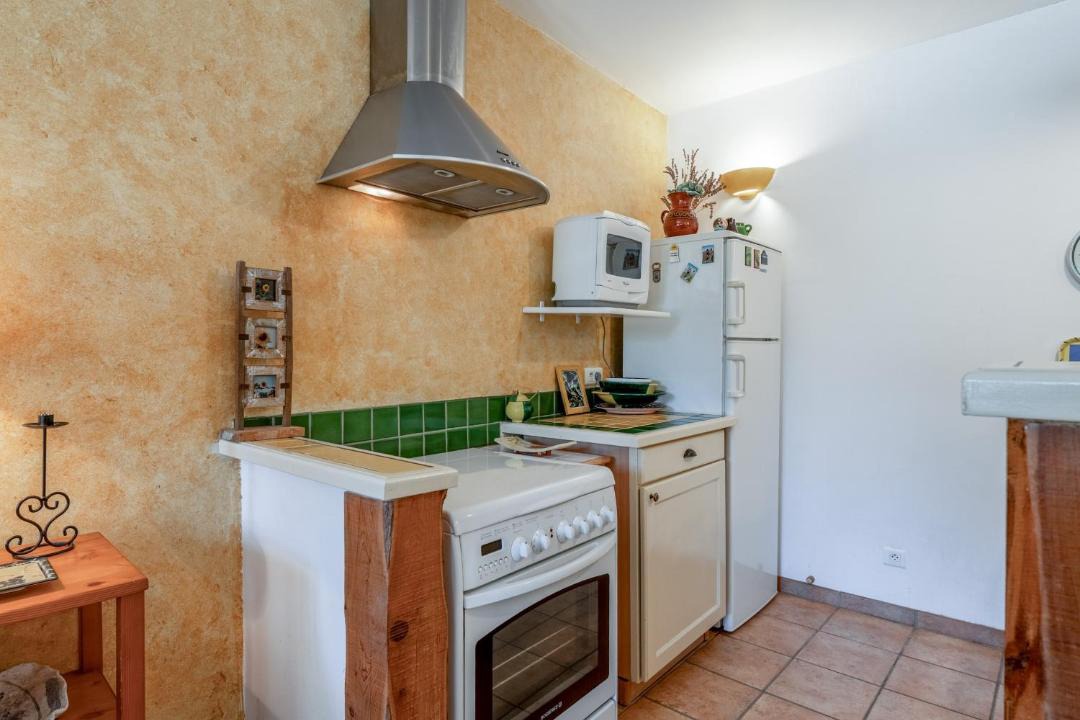 Photo of Kitchen in Entrechaux
