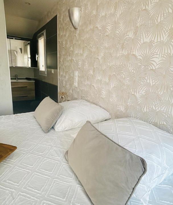 Photo of Bedroom in Forcalquier
