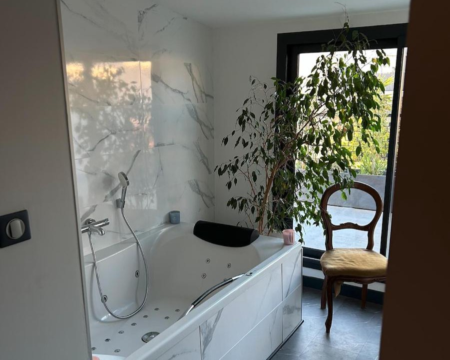 Photo of Bathroom in Moyen-Vernet