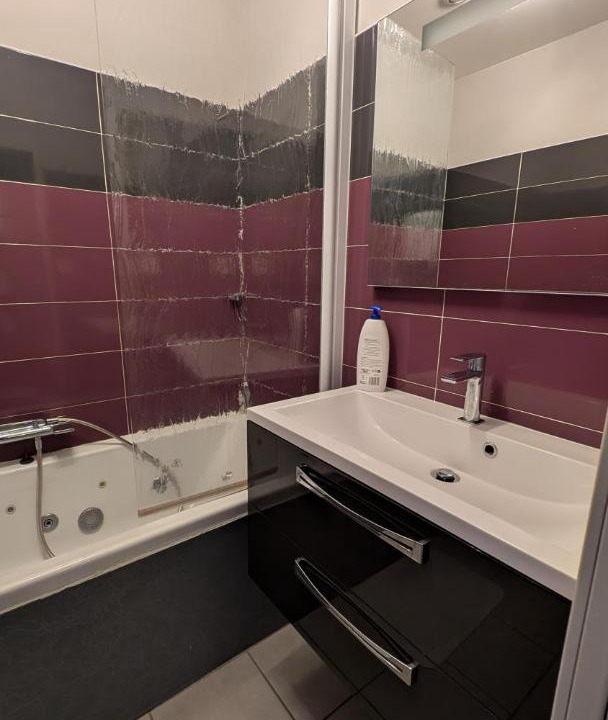 Photo of Bathroom in Bruniquel