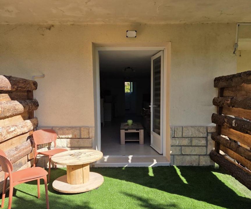 Photo of Others in Bagard