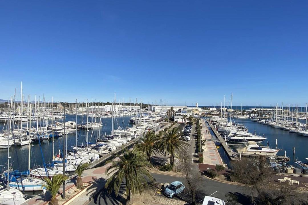 Photo of Others in Le Port