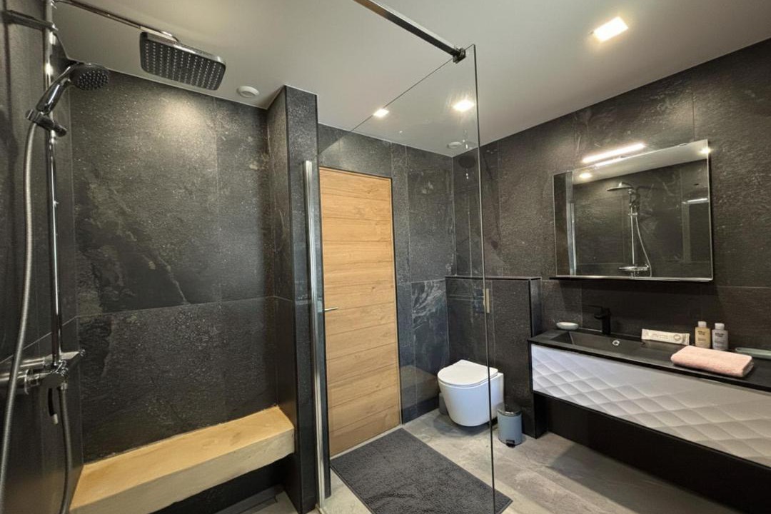 Photo of Bathroom in Saint-Yzans-de-Medoc